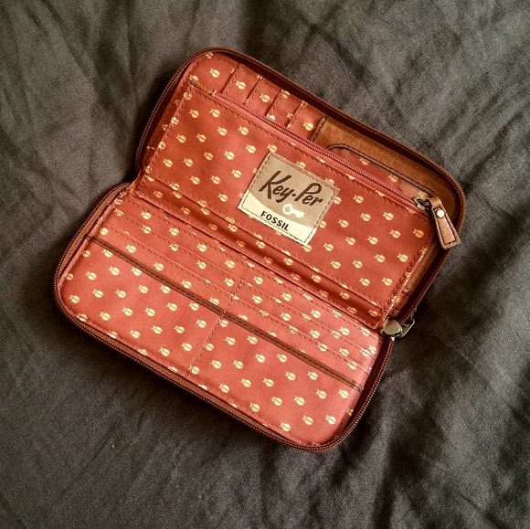 Fossil Key Per Clutch Wallet - Floral - Picture 3 of 4